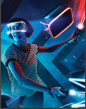 Beat Saber - это аркадная музыкальная VR игра, где игрок сражается лазерными мечами с кубами разных цветов, которые летят под ритм музыке, которую игрок выбирает и качает сам.